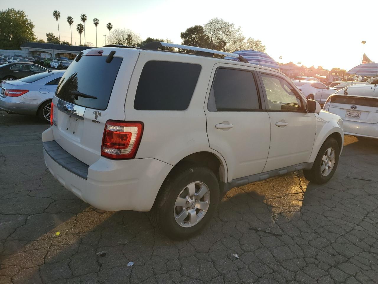 2009 Ford Escape - Image 3