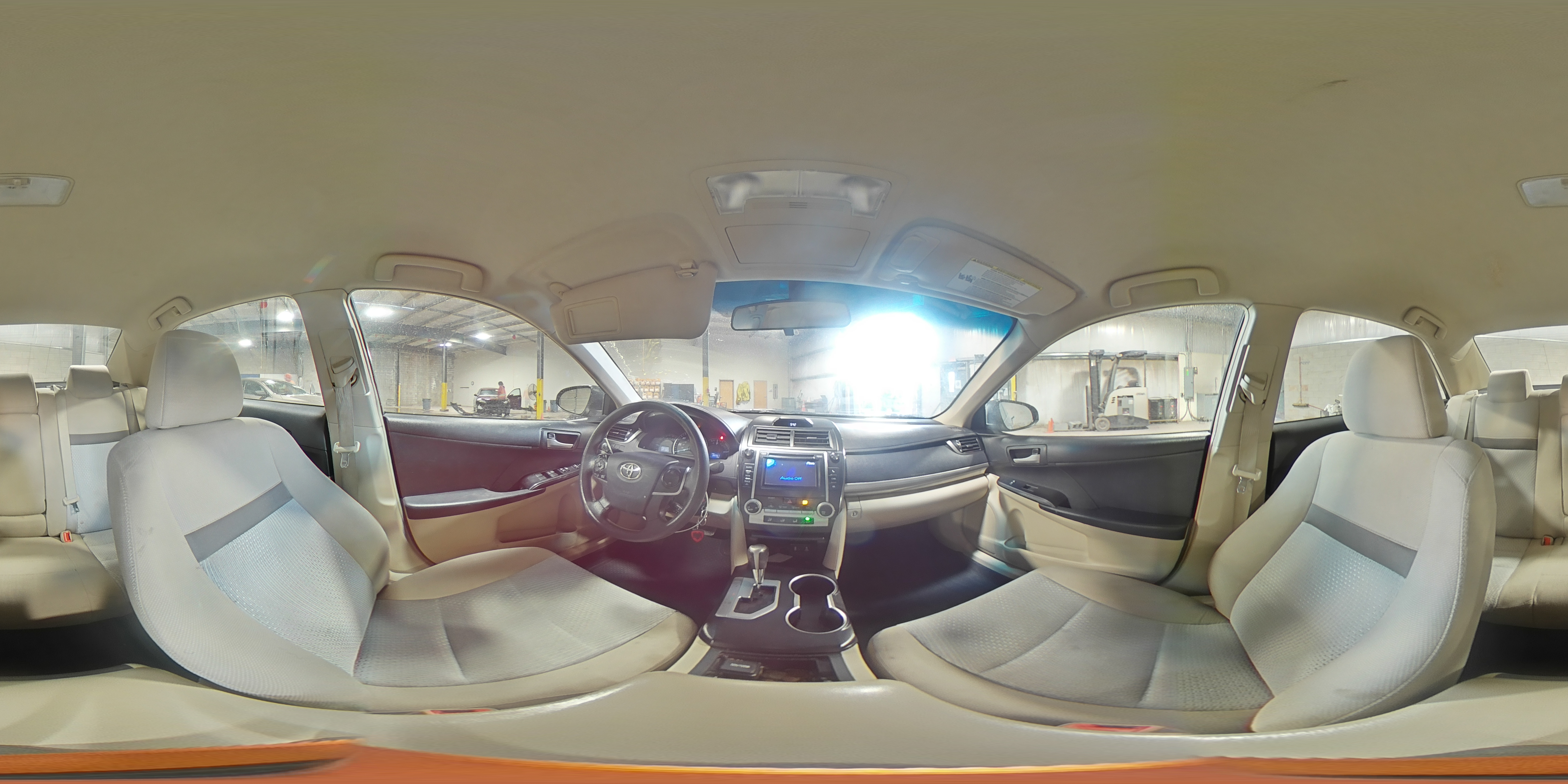 2012 Toyota Camry - Image 14
