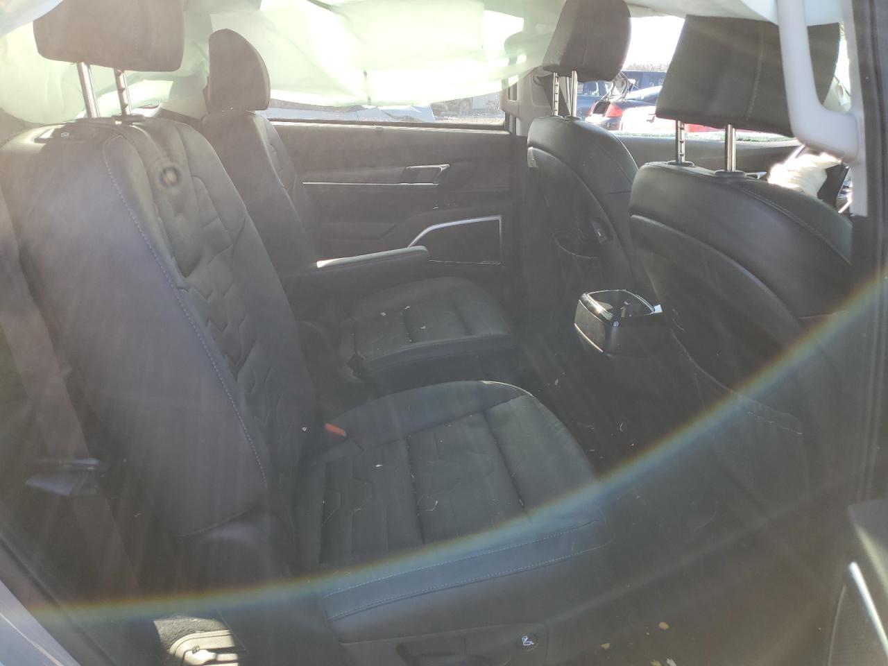 2022 Kia Telluride - Image 11