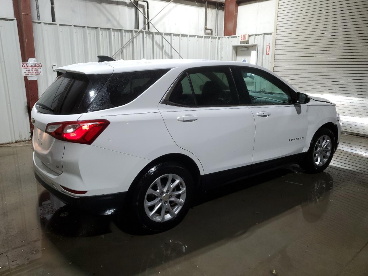 2020 Chevrolet Equinox - Image 3