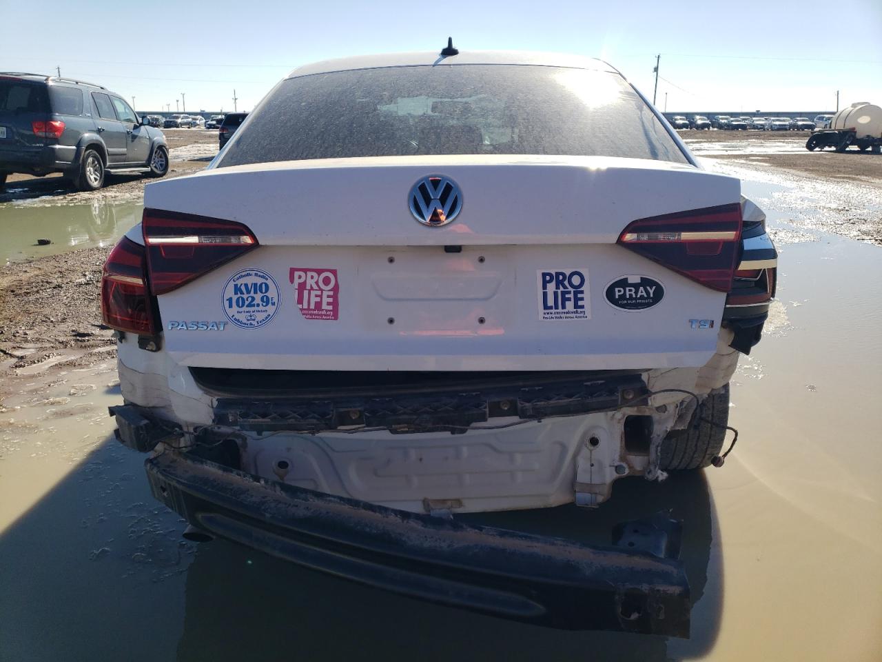 2019 Volkswagen Passat - Image 6