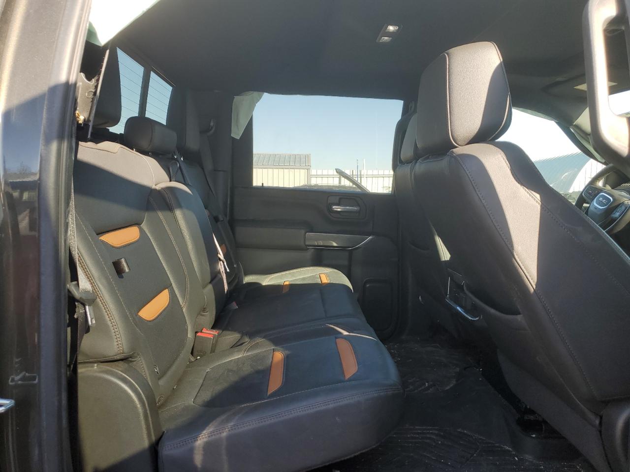 2022 GMC Sierra - Image 10