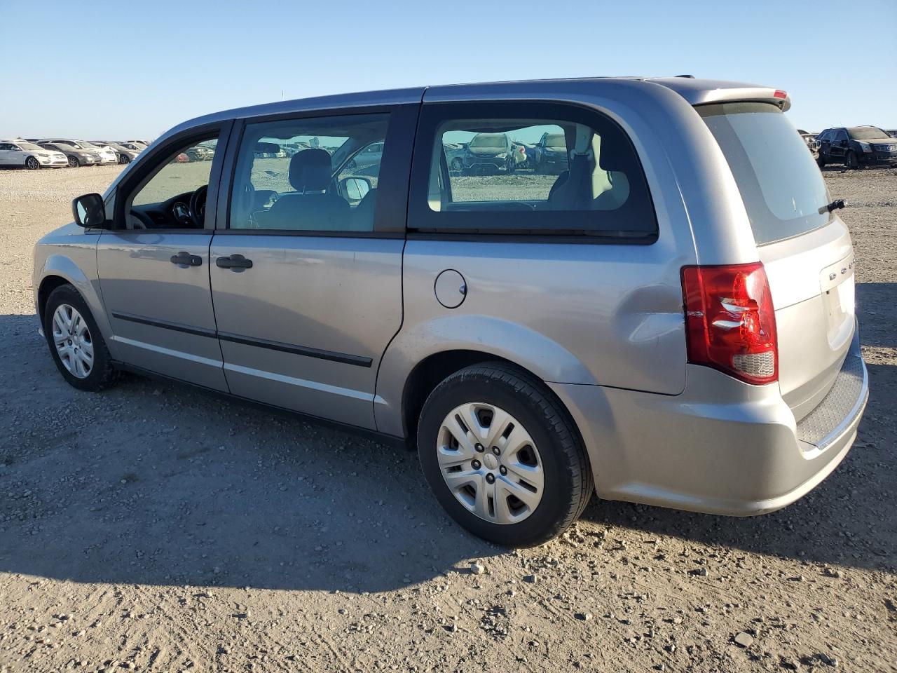 2014 Dodge Caravan - Image 2