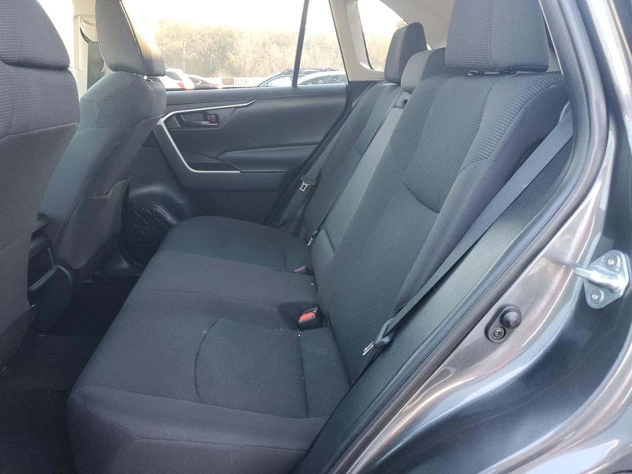 2021 Toyota RAV 4 - Image 12