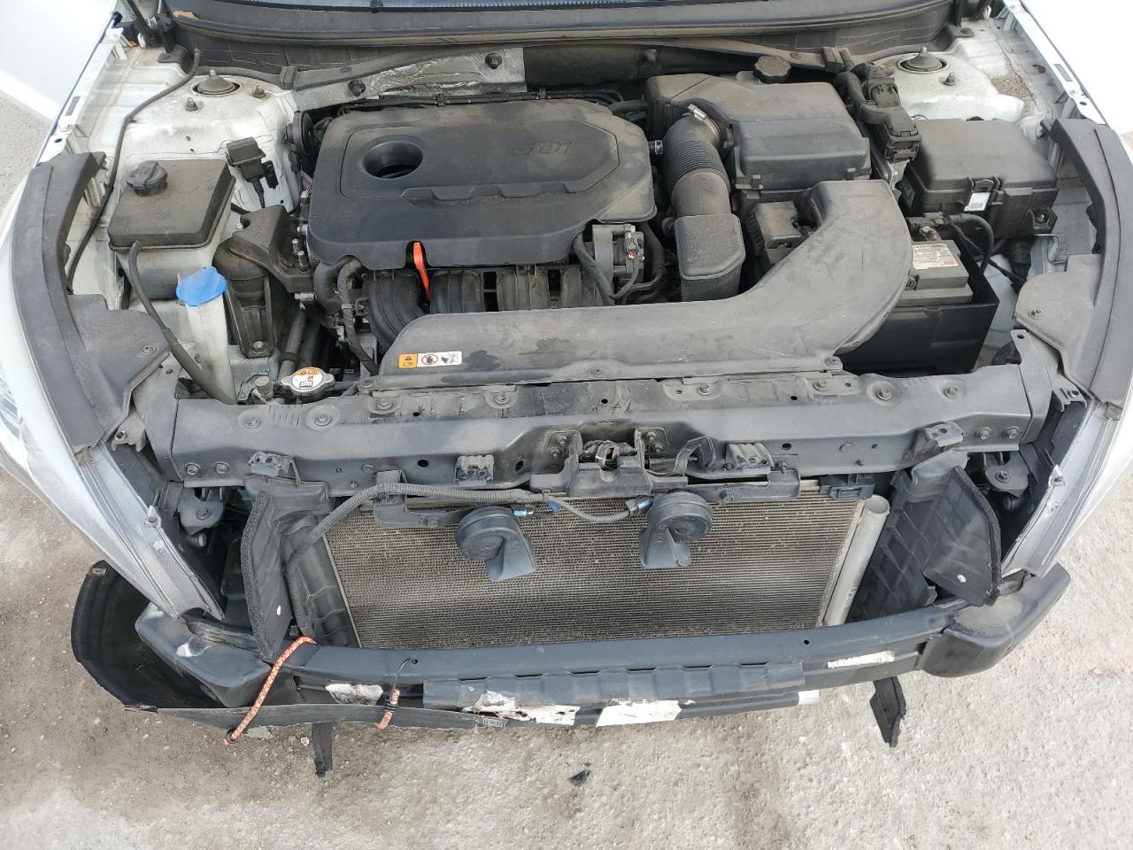 2015 Hyundai Sonata - Image 11