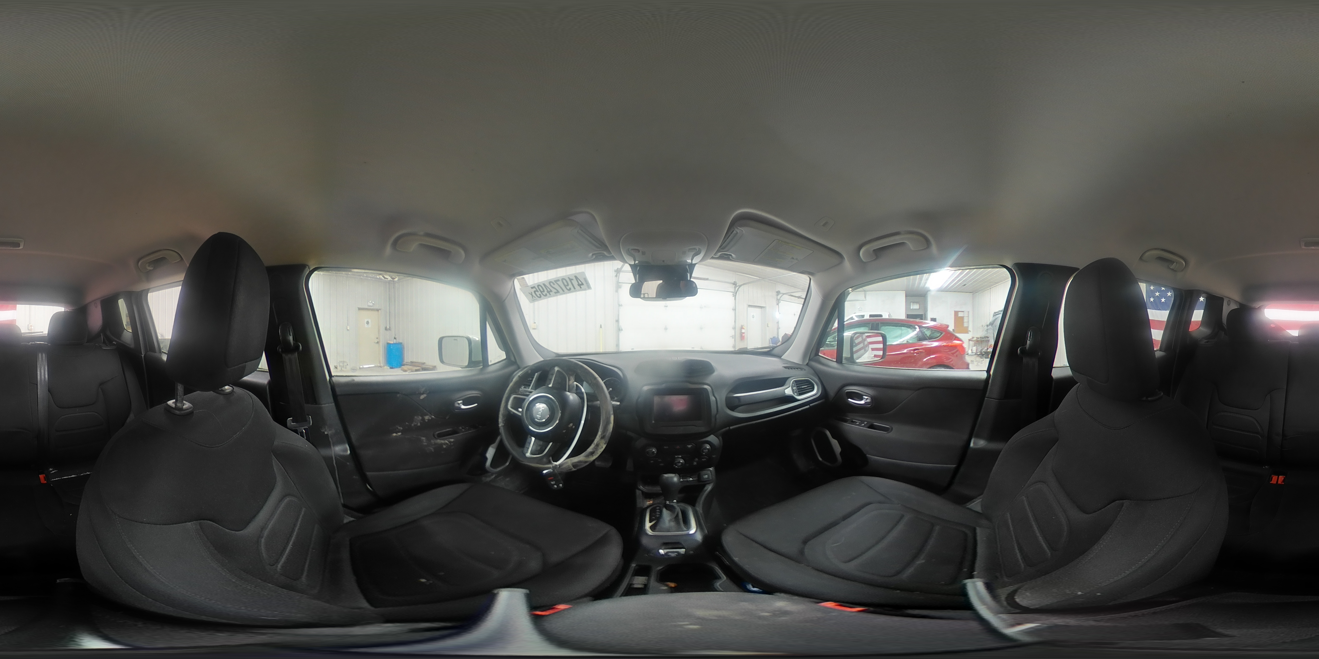 2020 Jeep Renegade - Image 13