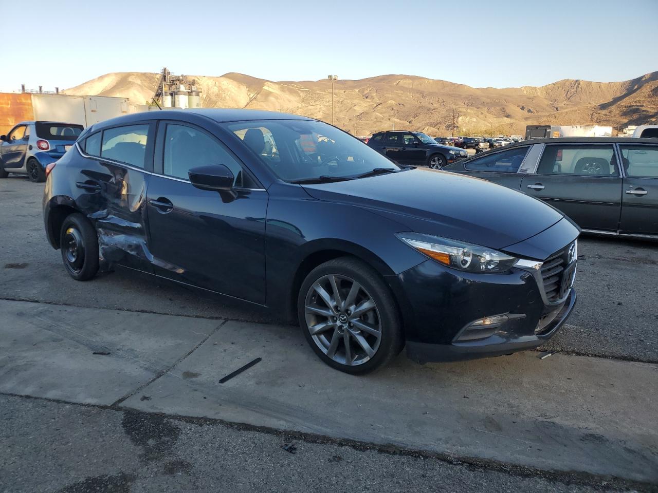 2018 Mazda 3 - Image 4