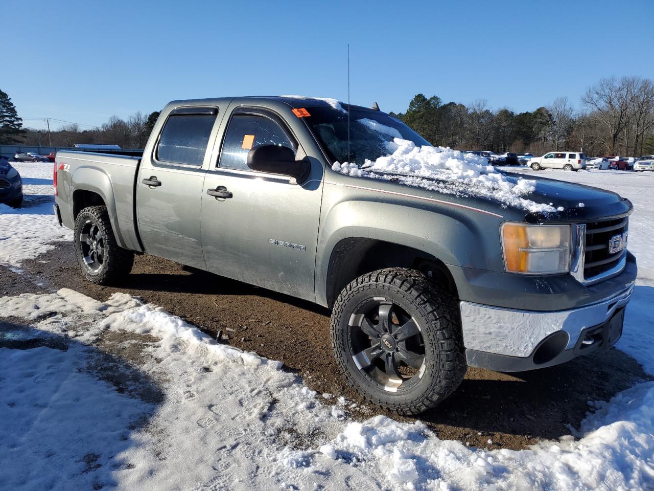 2011 GMC Sierra - Image 4
