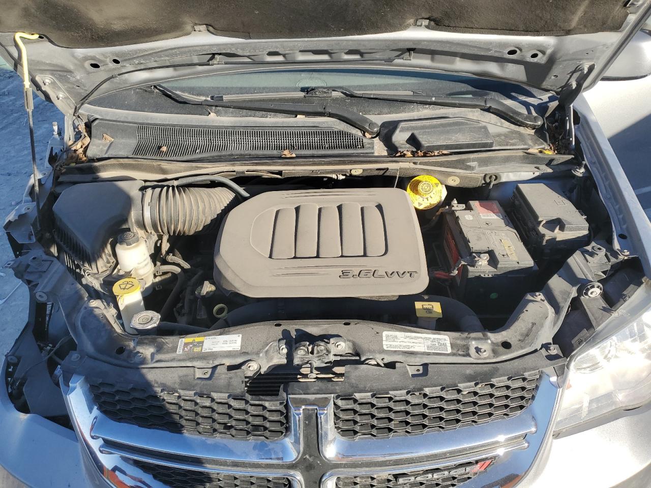 2019 Dodge Caravan - Image 12