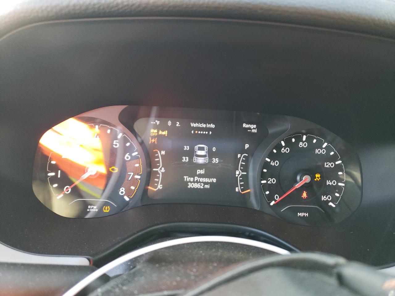 2022 Jeep Compass - Image 9