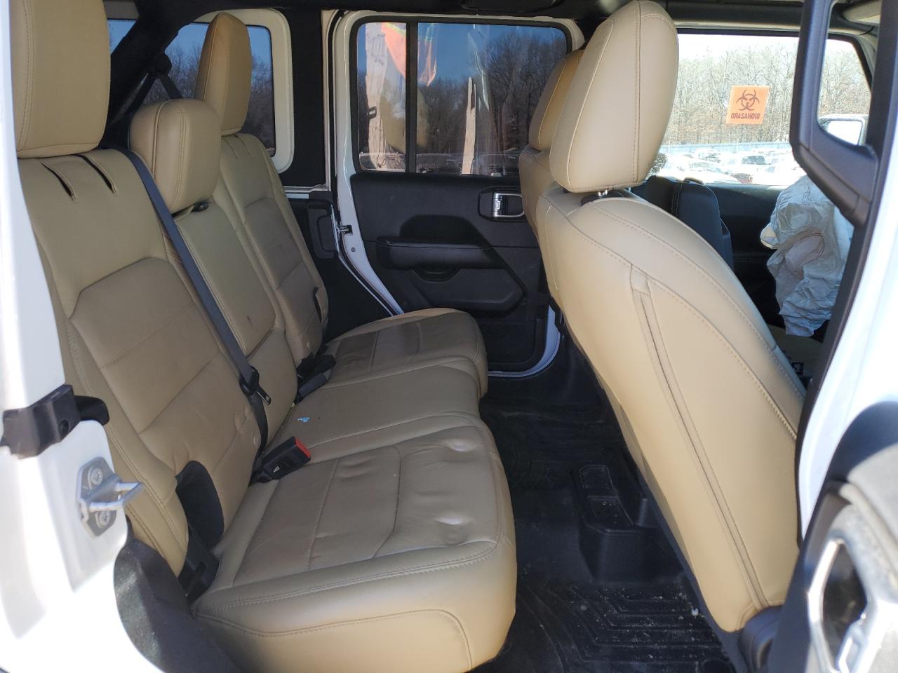 2018 Jeep Wrangler - Image 11