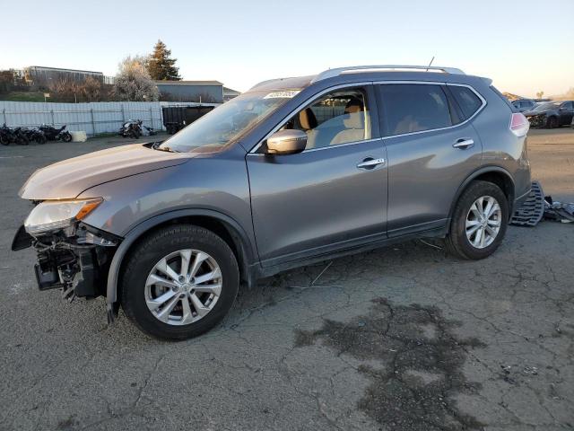 2016 Nissan Rogue S продається в Vallejo, CA - Front End