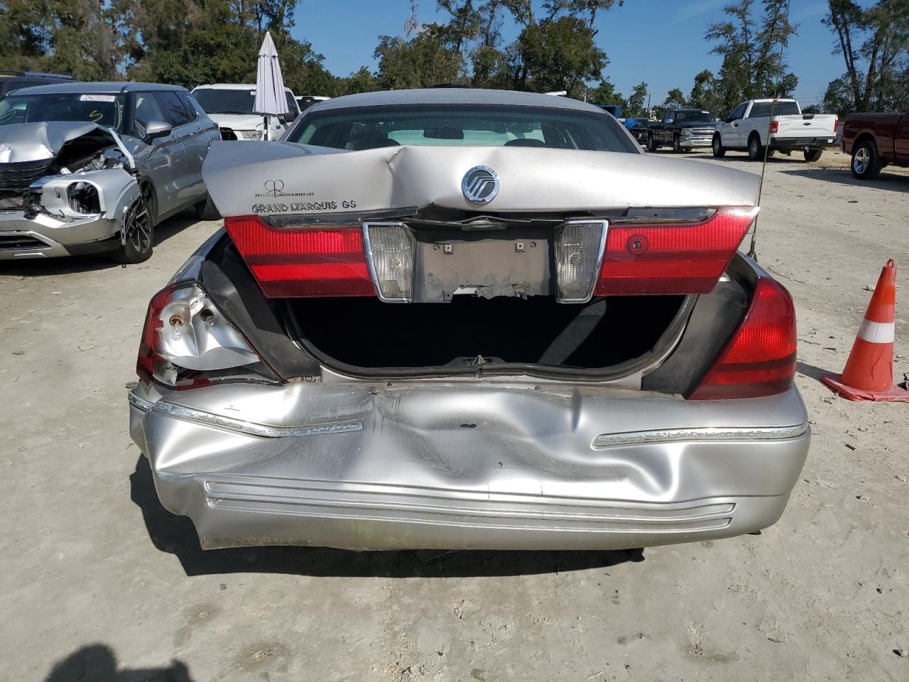 2005 Mercury Grand Marquis - Image 6