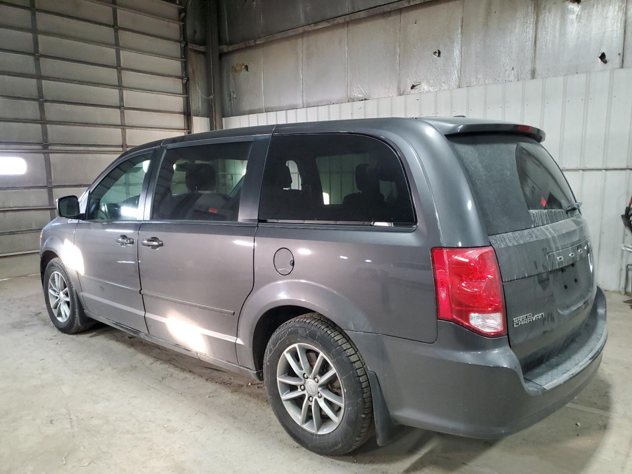 2017 Dodge Caravan - Image 2