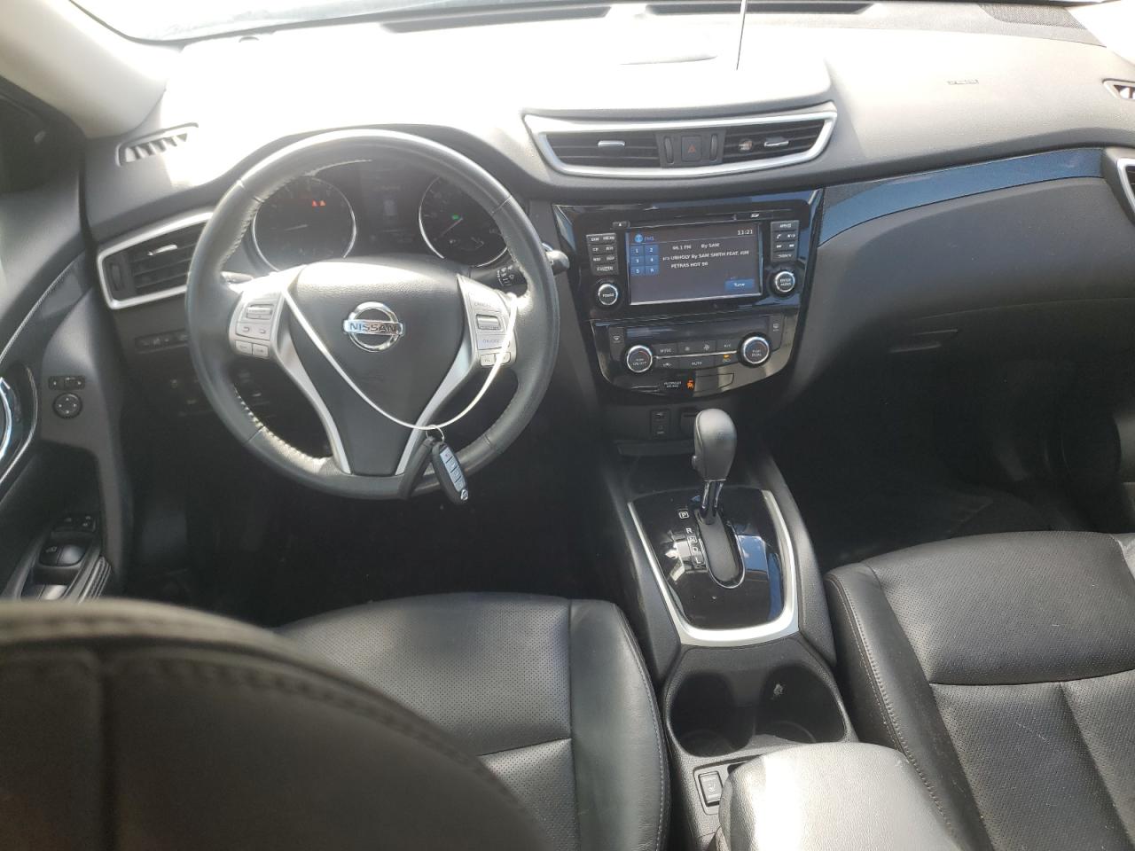 2015 Nissan Rogue - Image 8