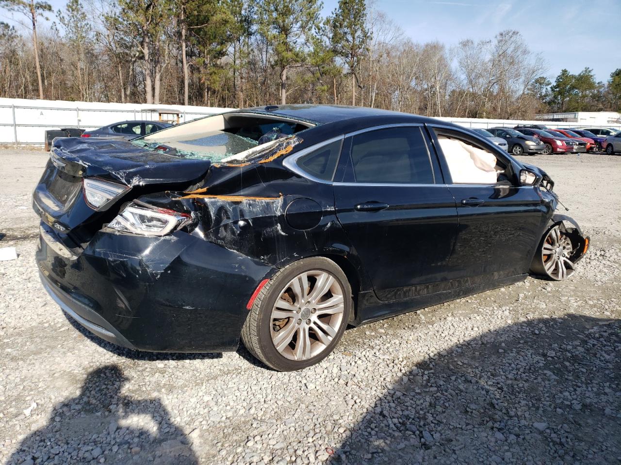 2015 Chrysler 200 - Image 3