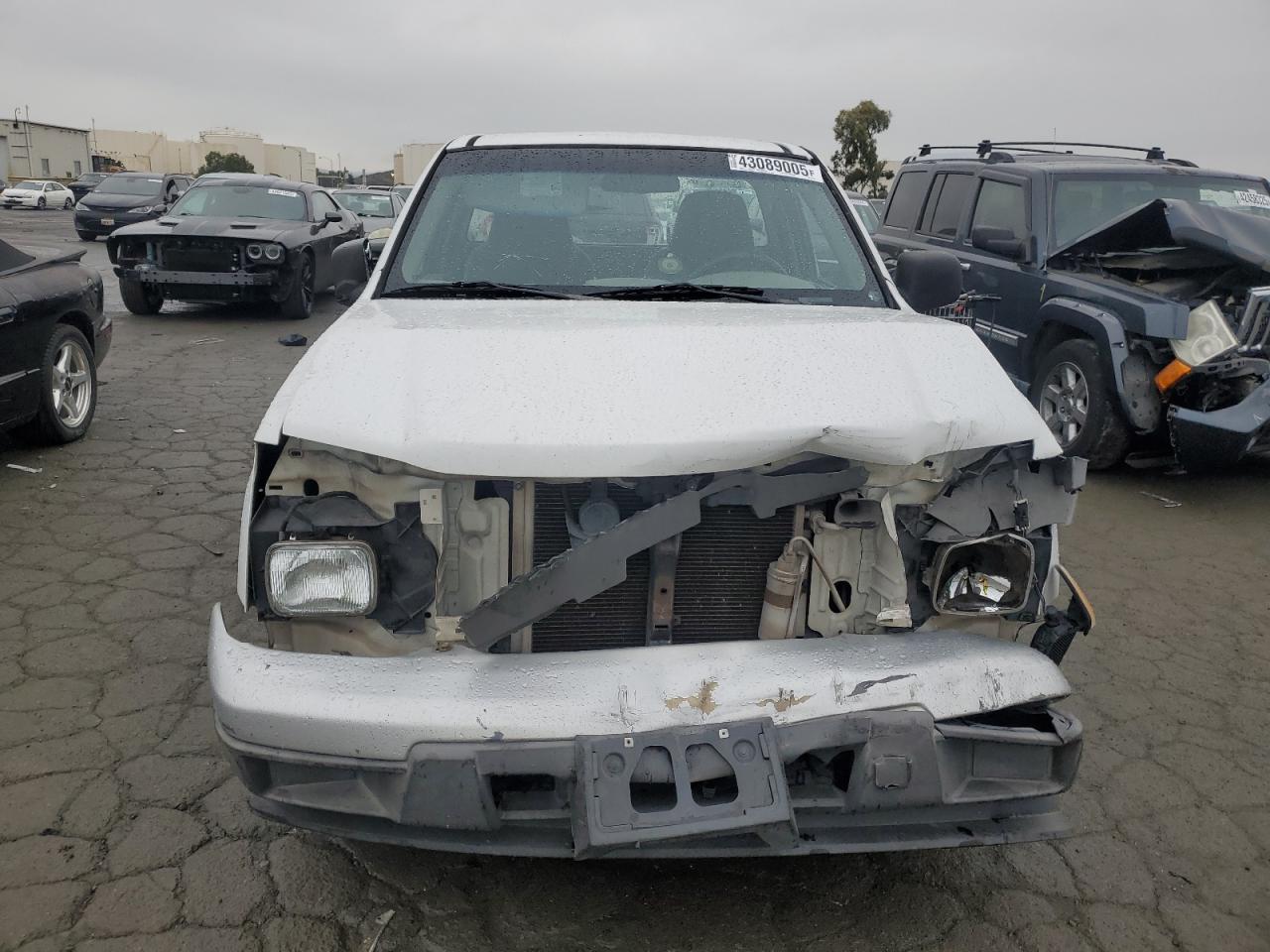 2004 Chevrolet Colorado - Image 5