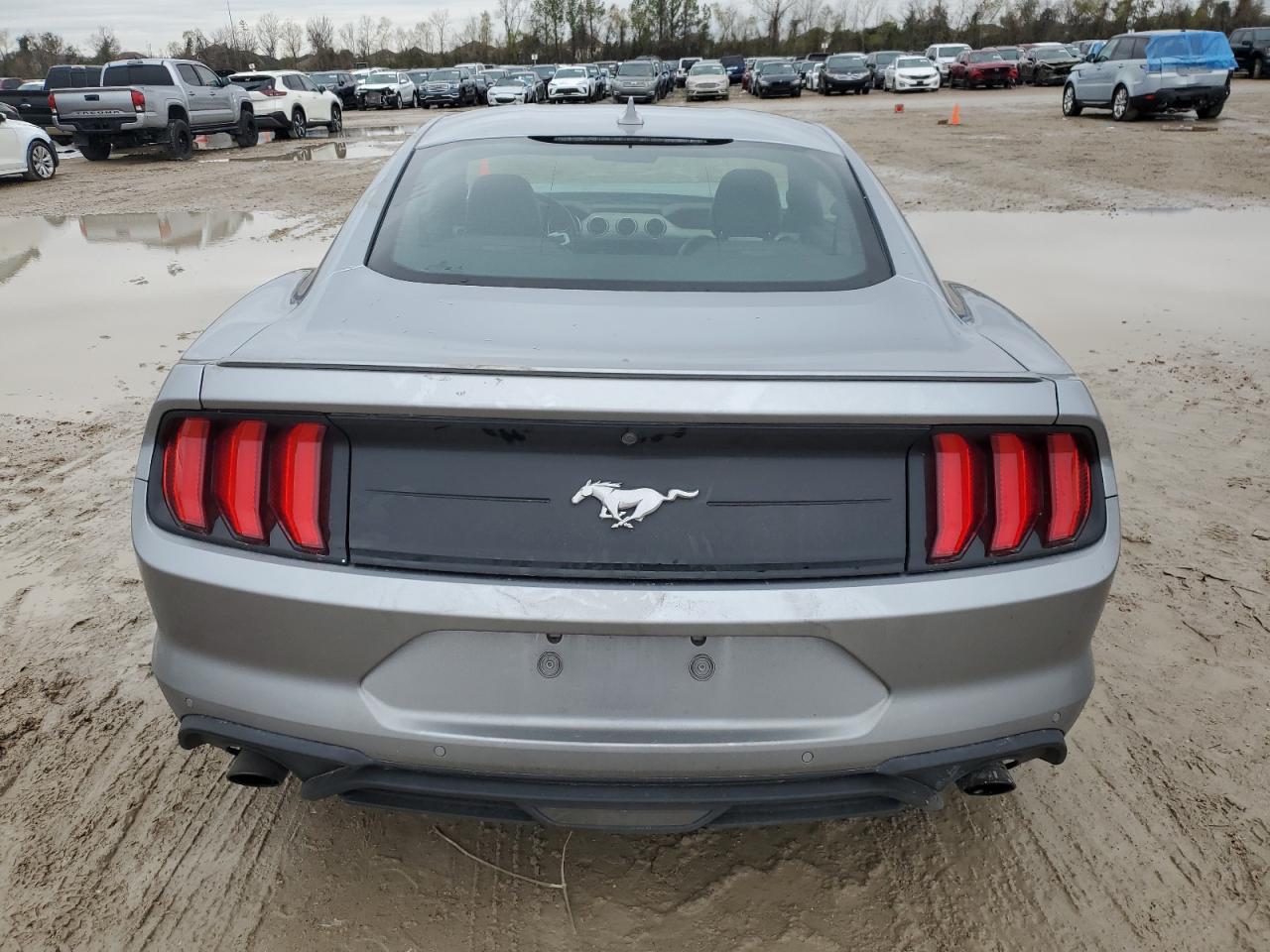 2022 Ford Mustang - Image 6