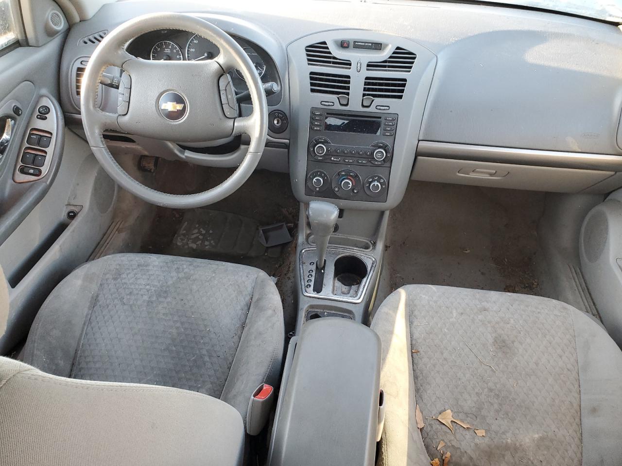 2008 Chevrolet Malibu - Image 8
