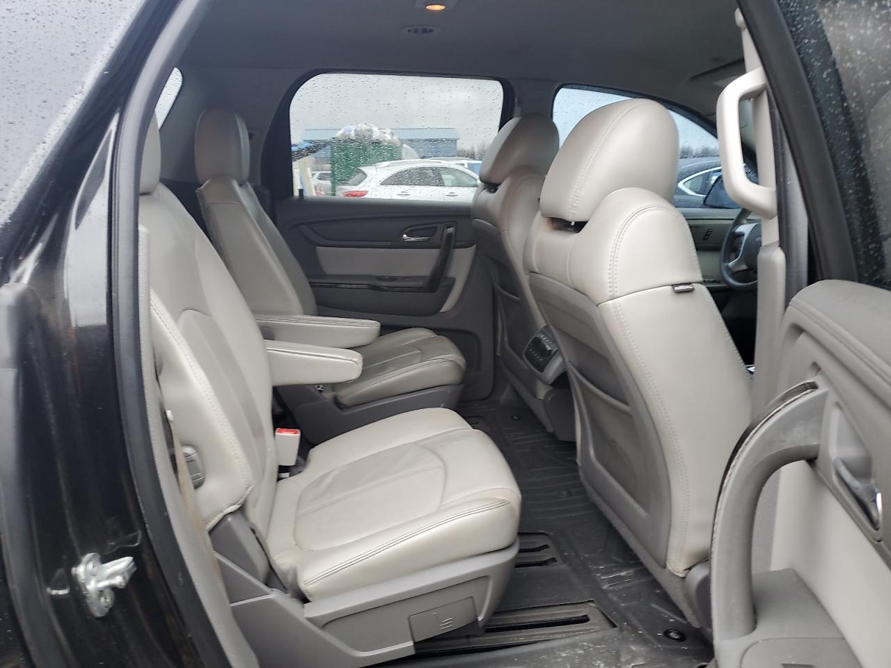 2014 GMC Acadia - Image 11