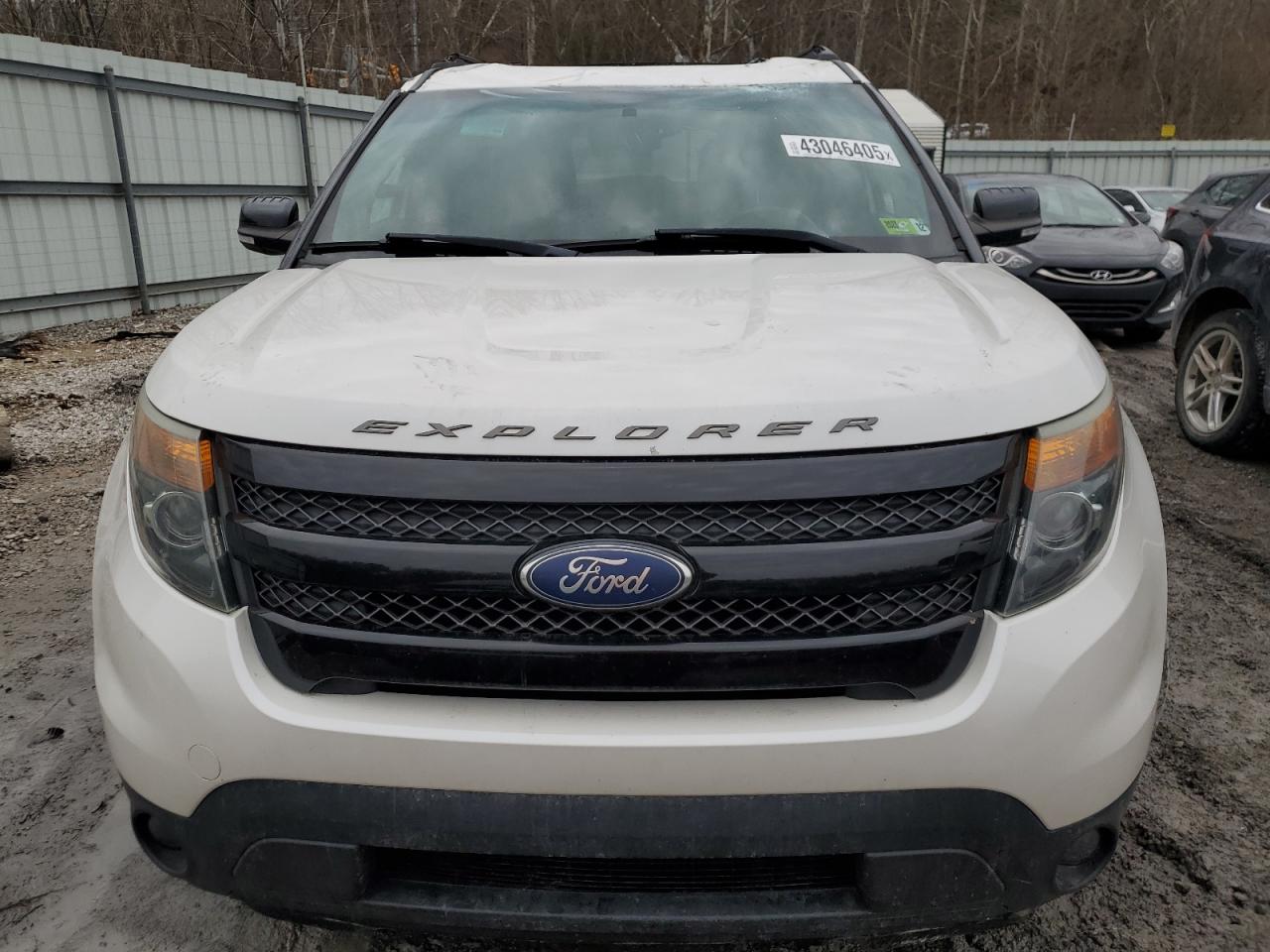 2015 Ford Explorer - Image 5