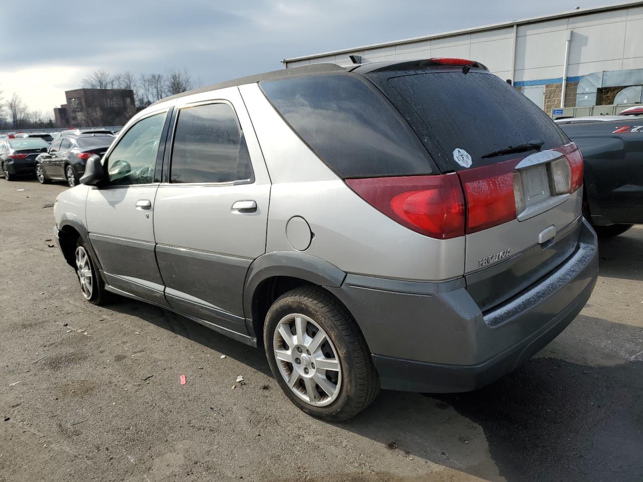 2005 Buick Rendezvous - Image 2