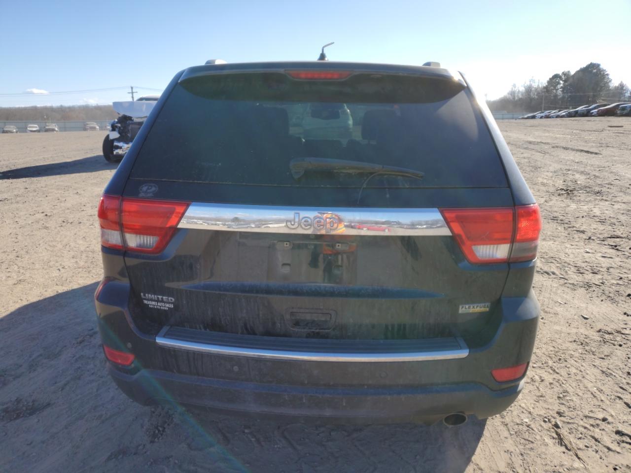 2011 Jeep Grand Cherokee - Image 6