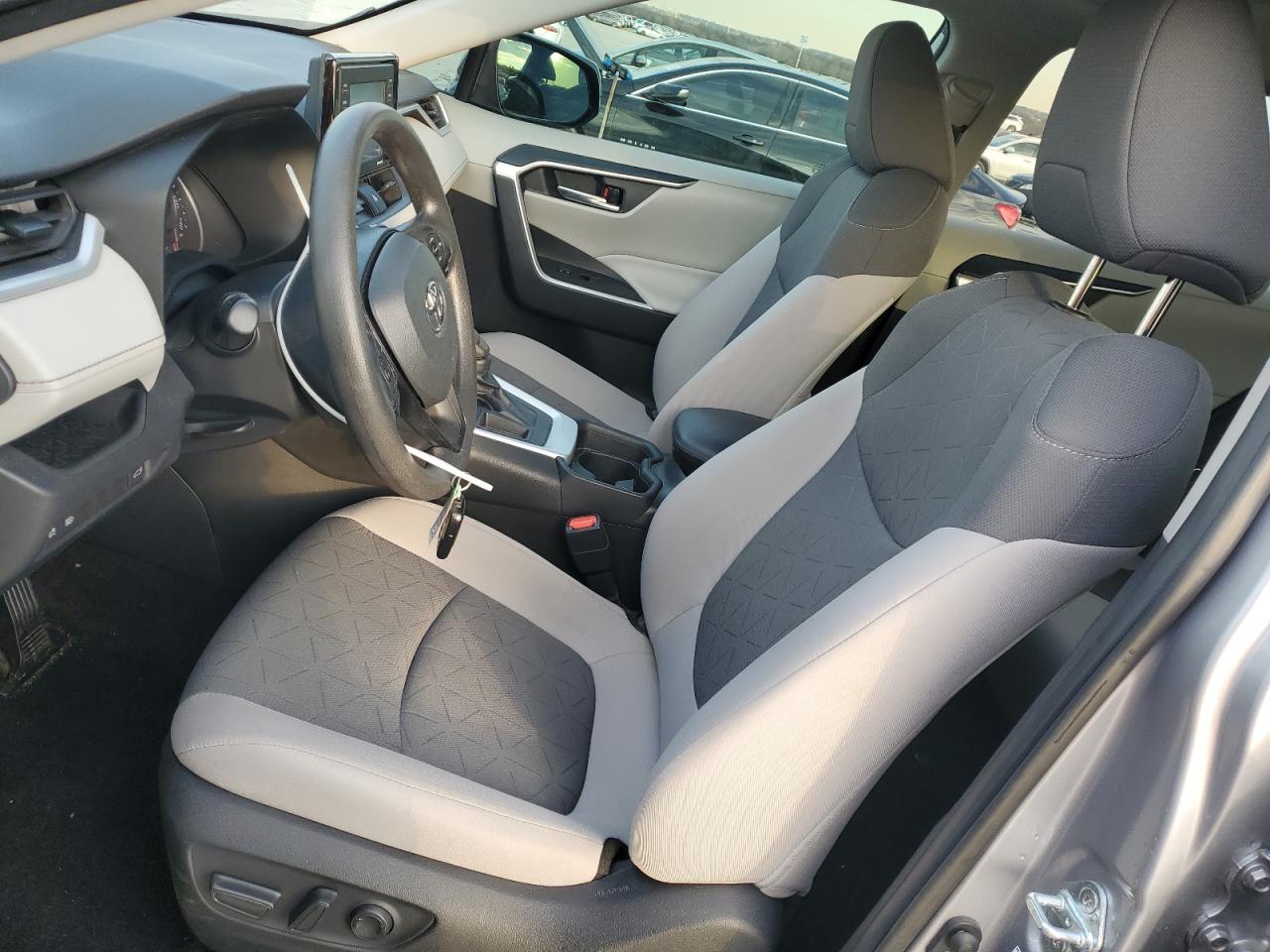 2021 Toyota RAV 4 - Image 7