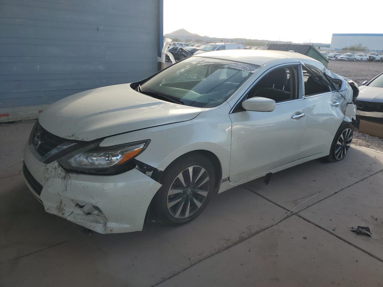 2017 Nissan Altima - Image 1