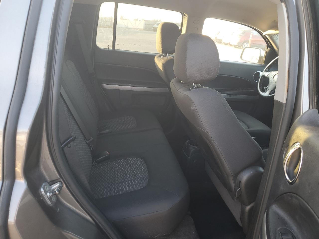 2011 Chevrolet HHR - Image 10