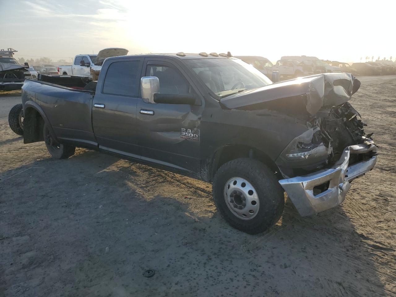 2017 RAM 3500 - Image 4