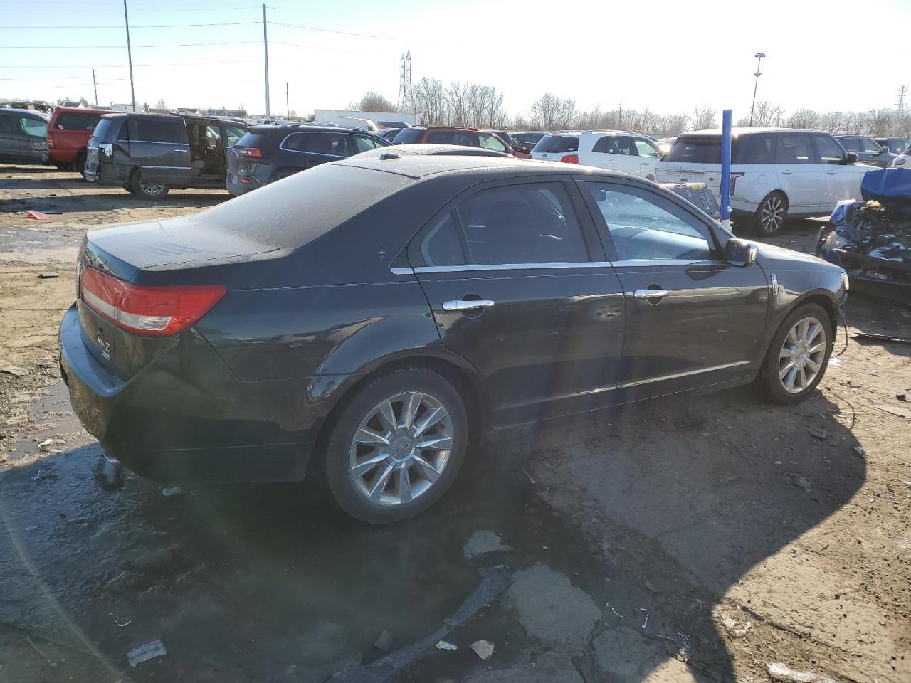2012 Lincoln MKZ - Image 3