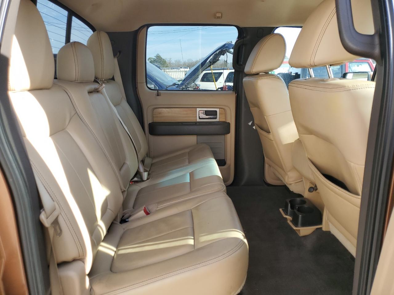 2011 Ford F-150 - Image 10
