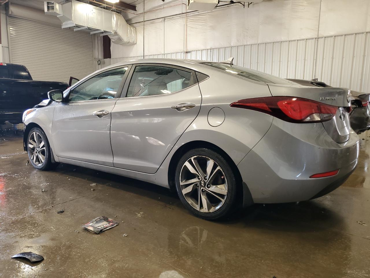 2015 Hyundai Elantra - Image 2