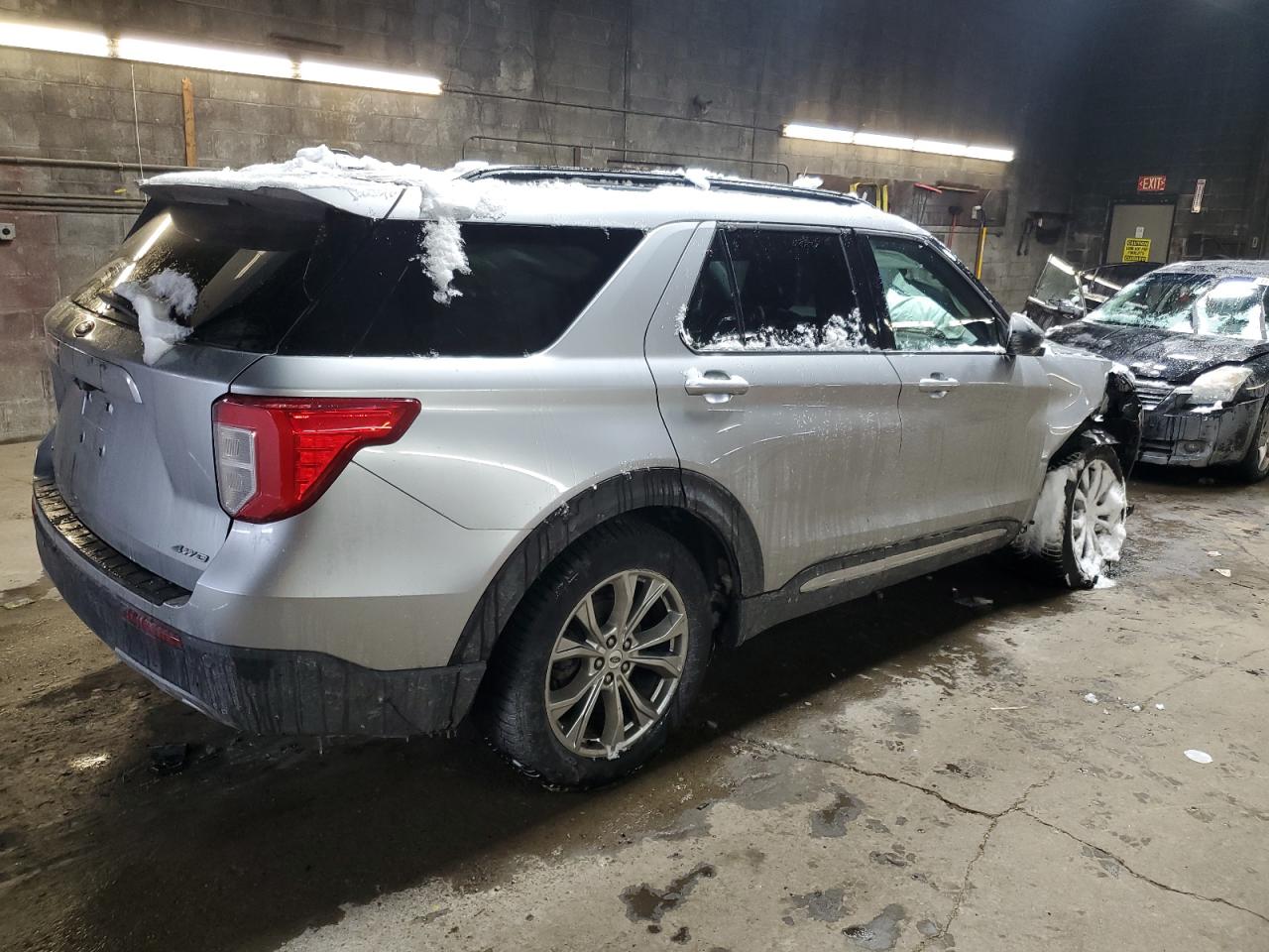 2021 Ford Explorer - Image 3