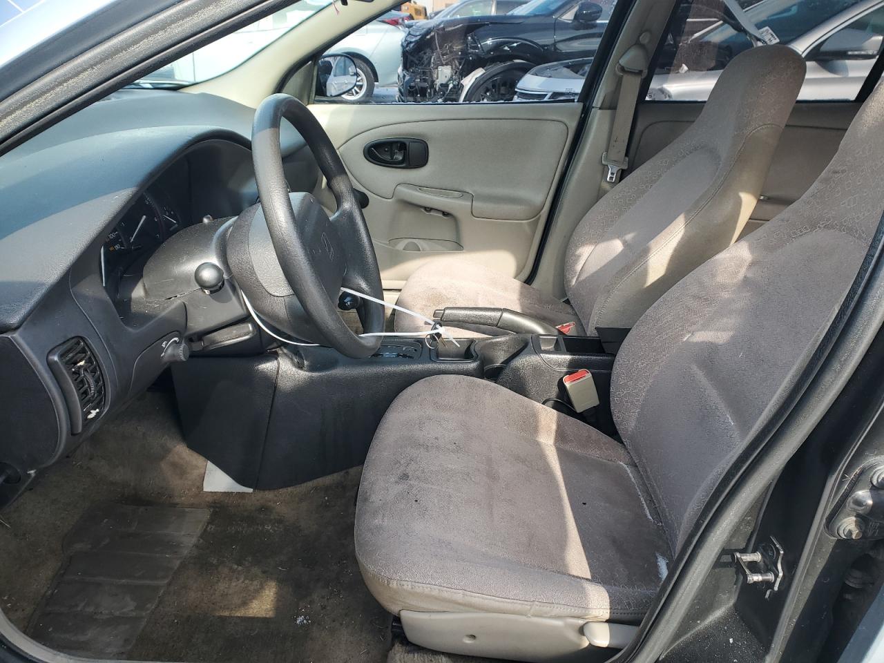 2002 Saturn SL - Image 7