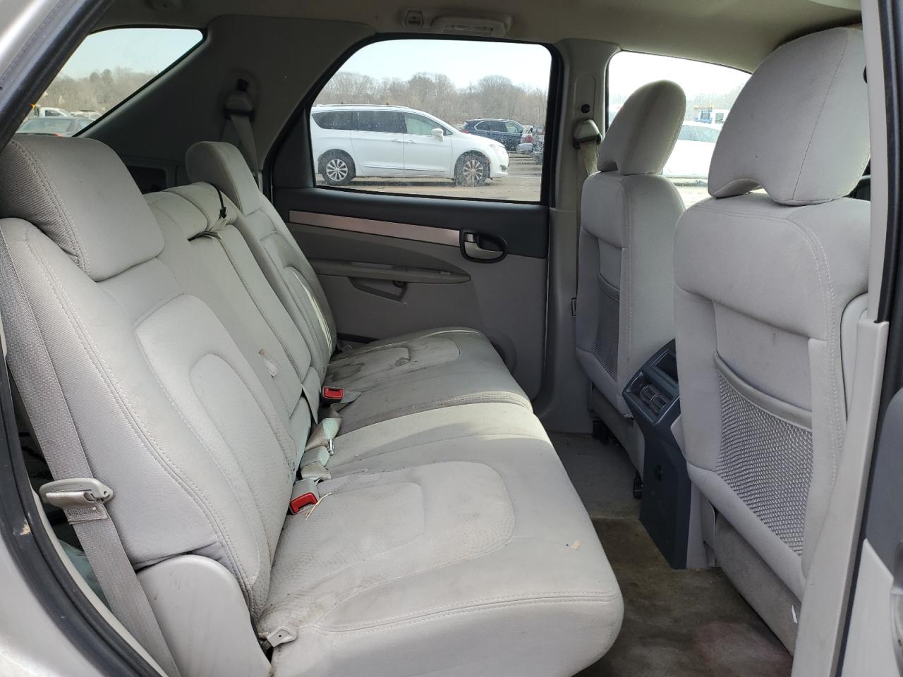 2005 Buick Rendezvous - Image 11