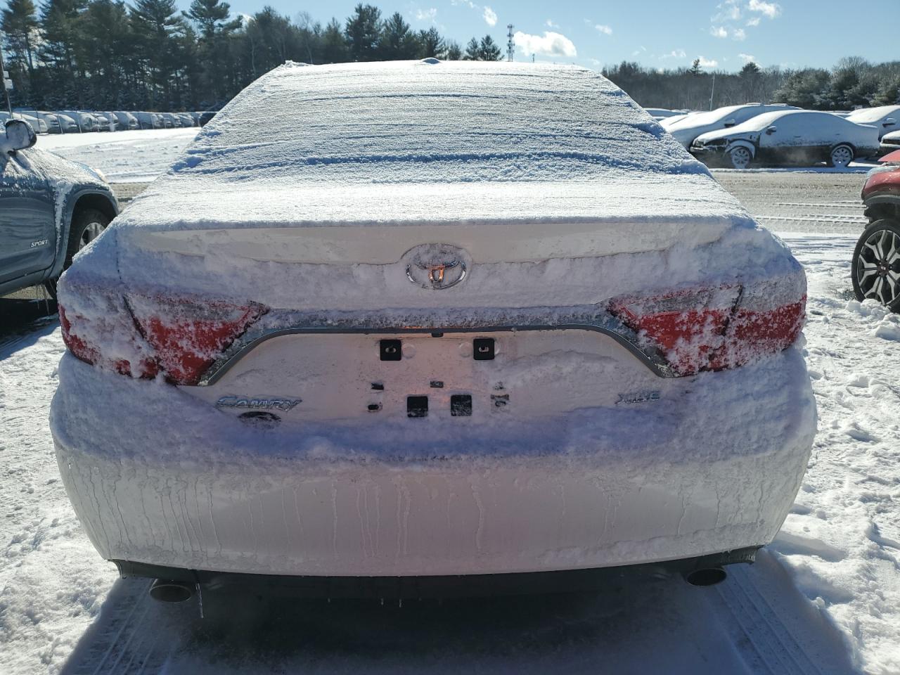 2015 Toyota Camry - Image 6