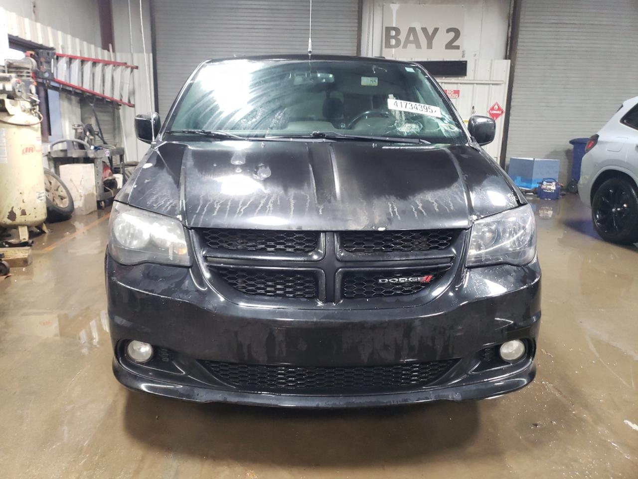 2017 Dodge Caravan - Image 5