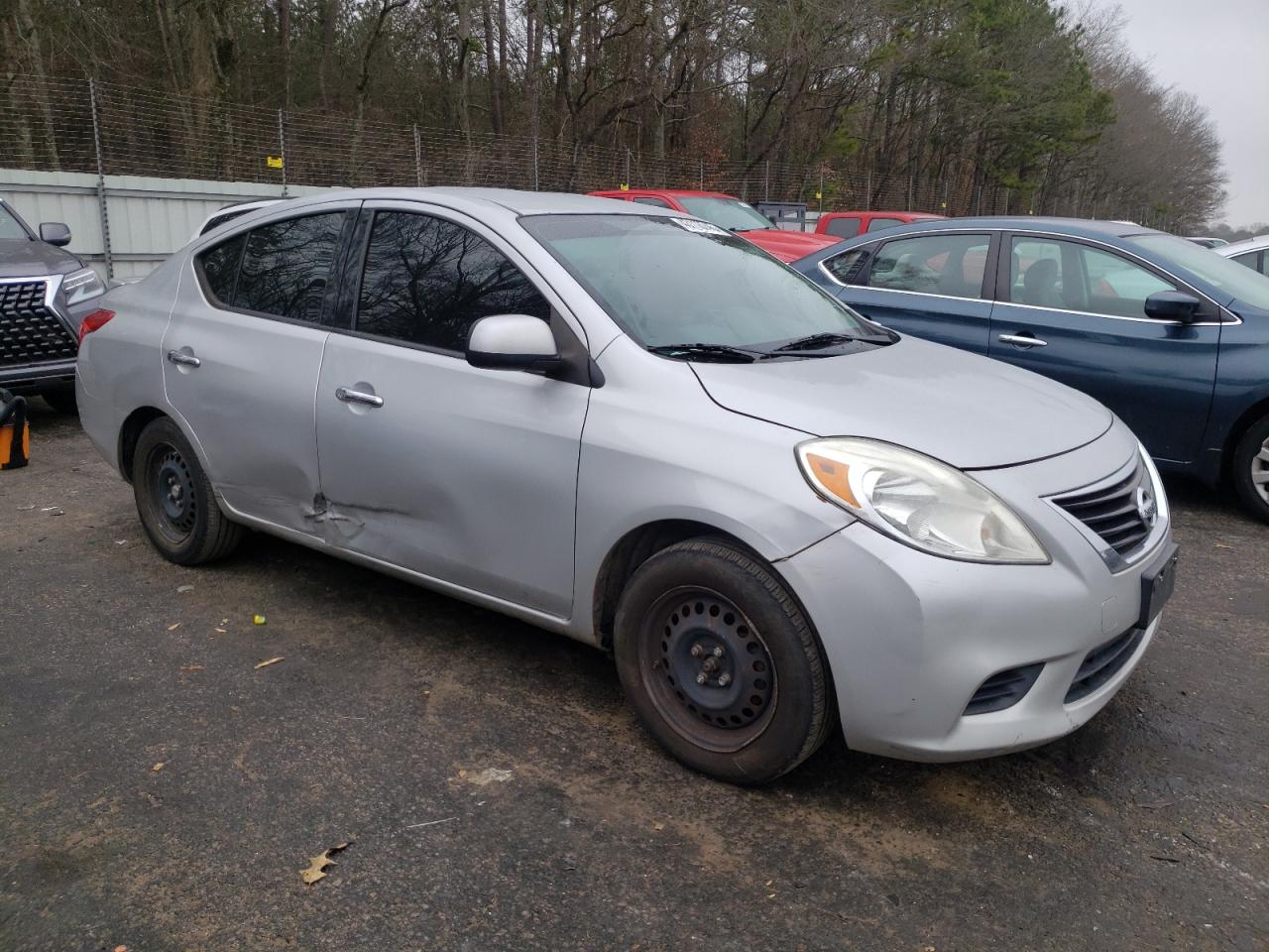 2014 Nissan Versa - Image 4