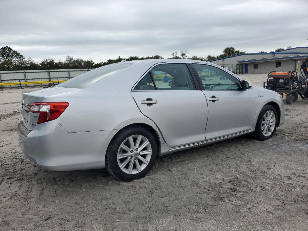 2014 Toyota Camry - Image 3