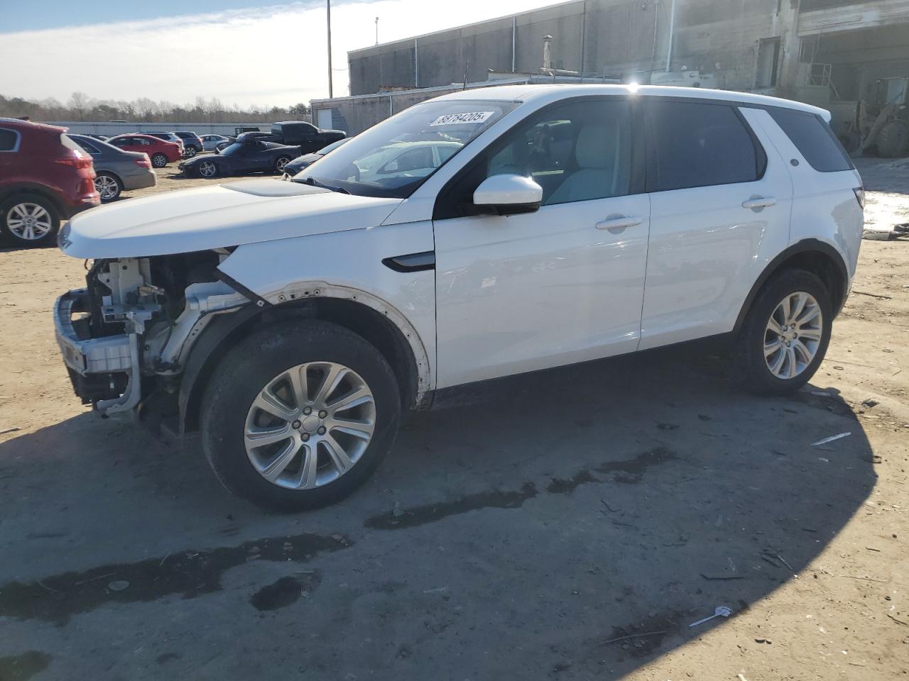 2017 Land Rover Discovery - Image 1