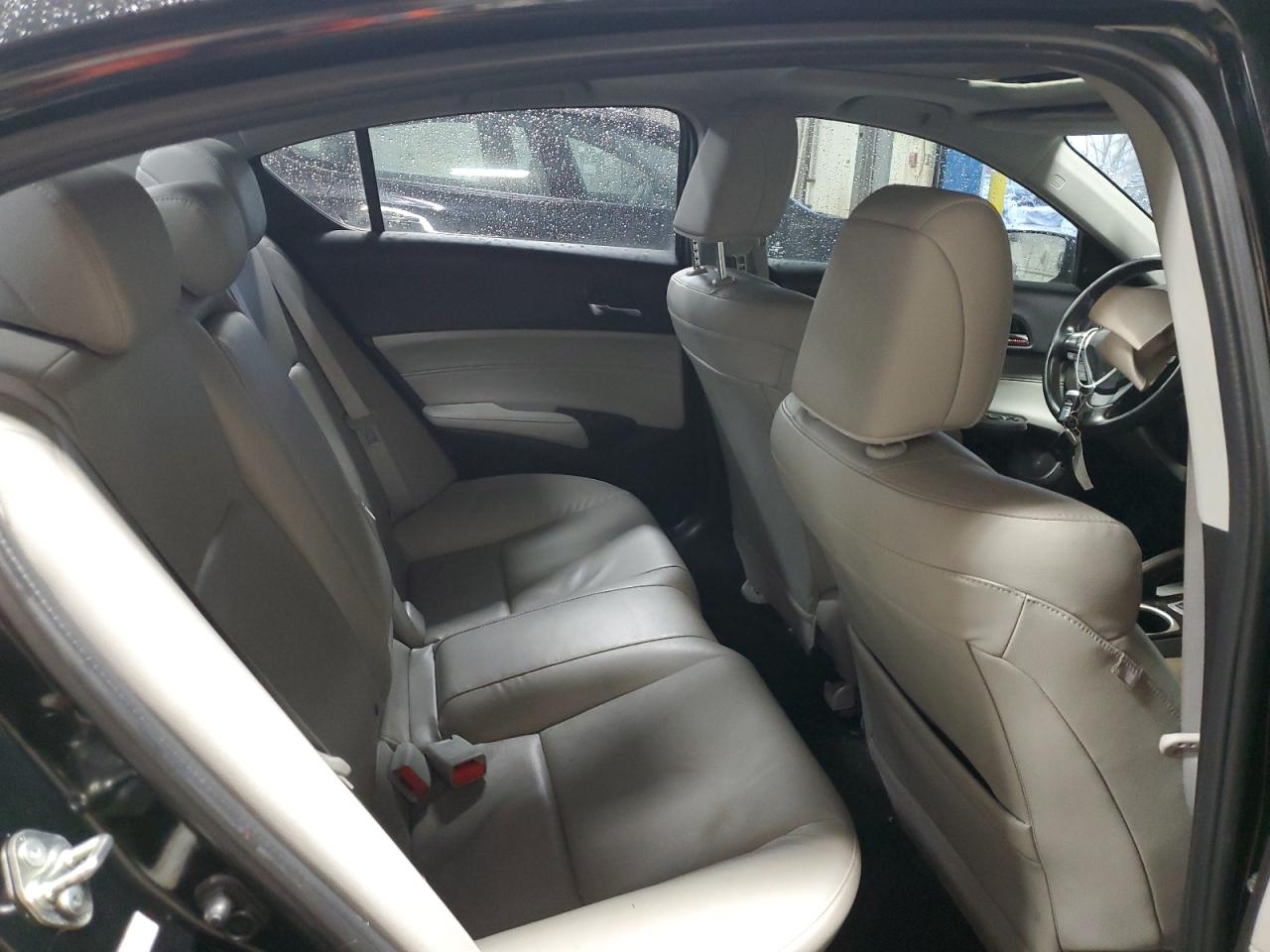 2017 Acura ILX - Image 10