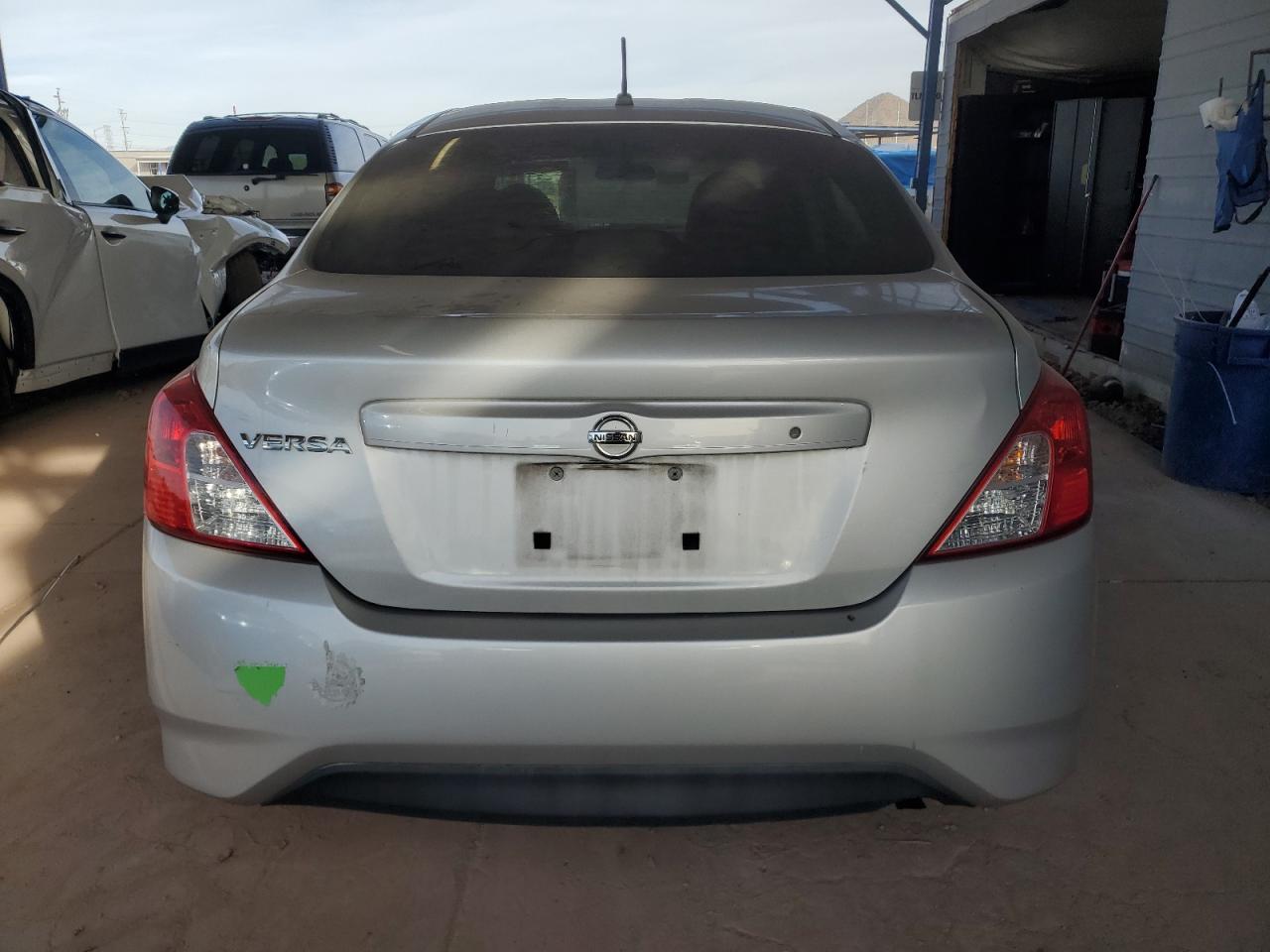 VIN 3N1CN7AP8GL845911 2016 NISSAN VERSA no.6