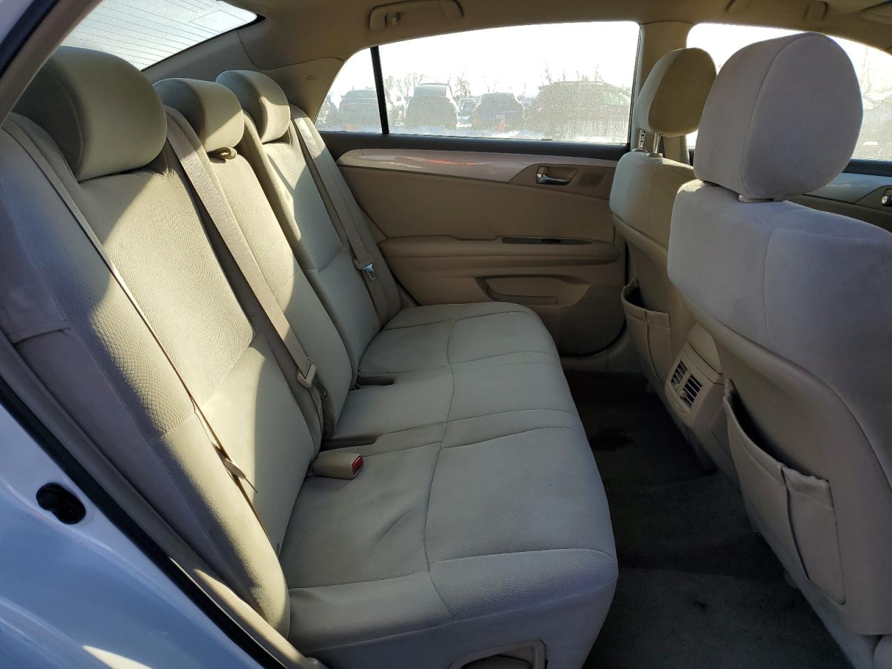 2006 Toyota Avalon - Image 11