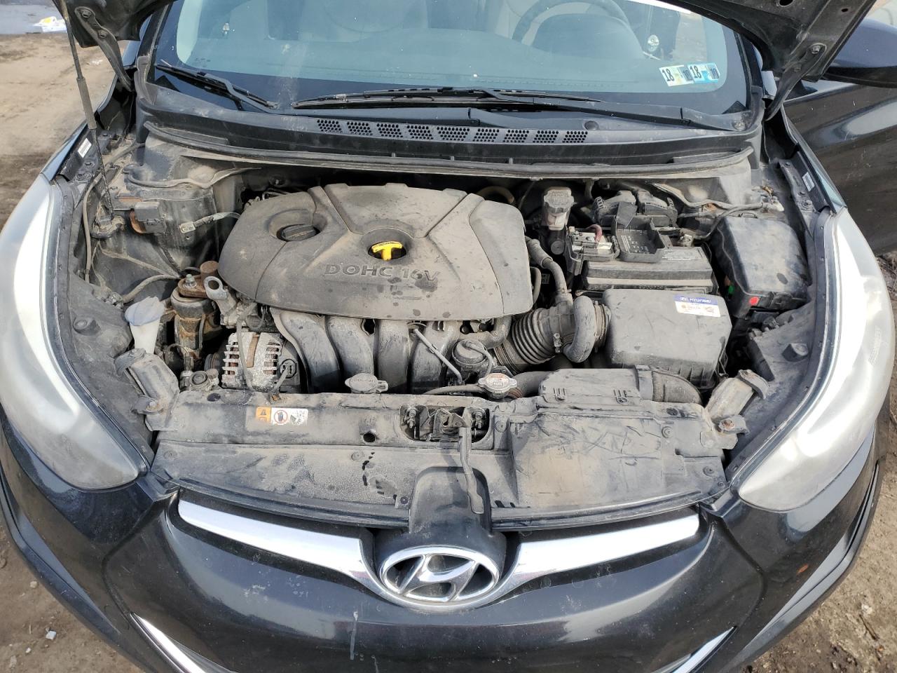 2015 Hyundai Elantra - Image 11
