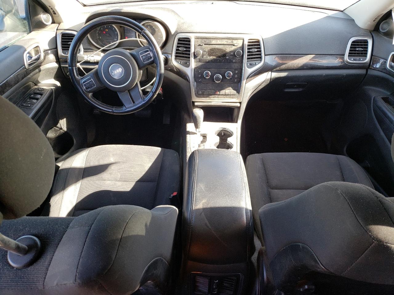 2011 Jeep Grand Cherokee - Image 8