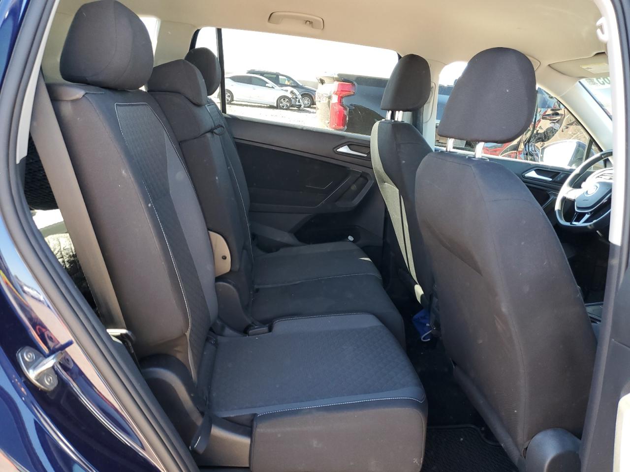 2021 Volkswagen Tiguan - Image 11