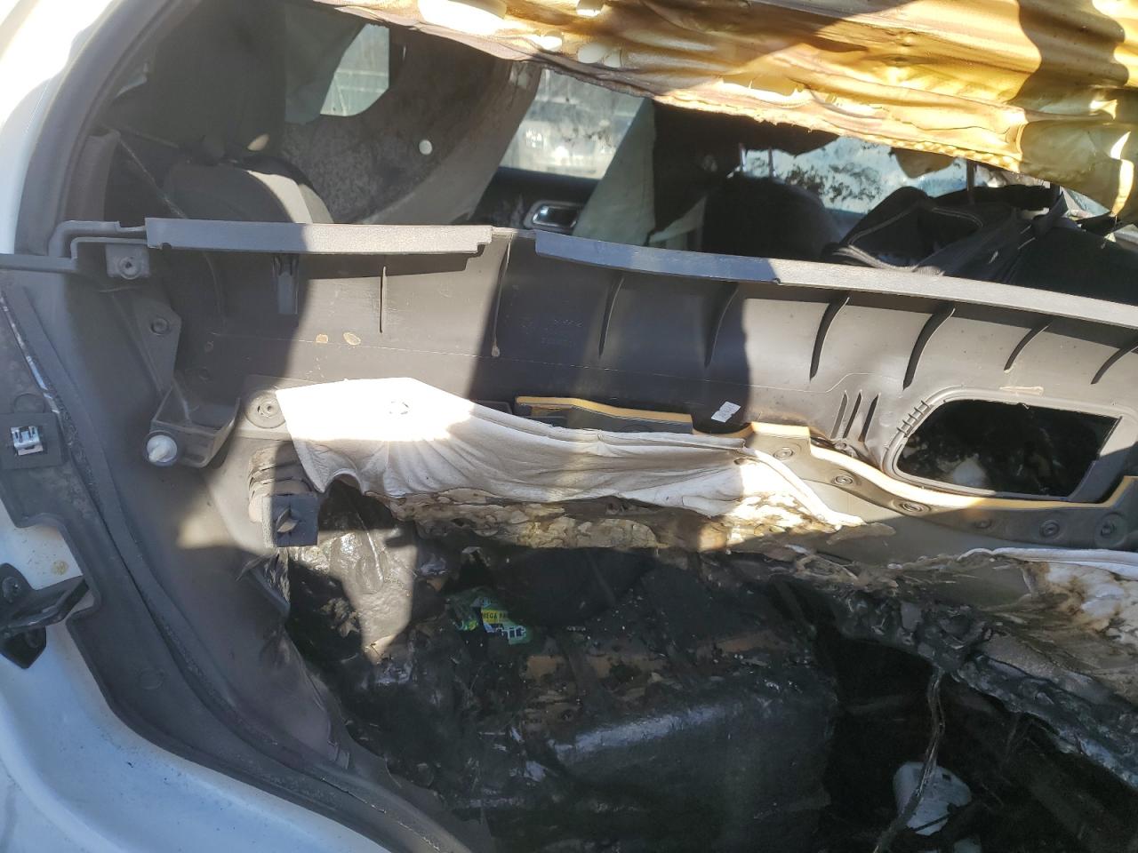 2015 Ford Explorer - Image 11
