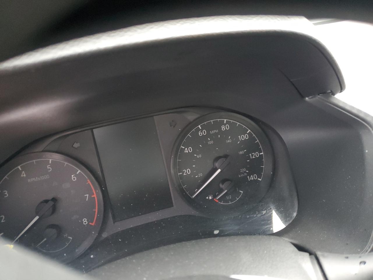 2021 Nissan Altima - Image 9